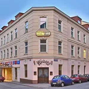 Mate Dependance Hotel